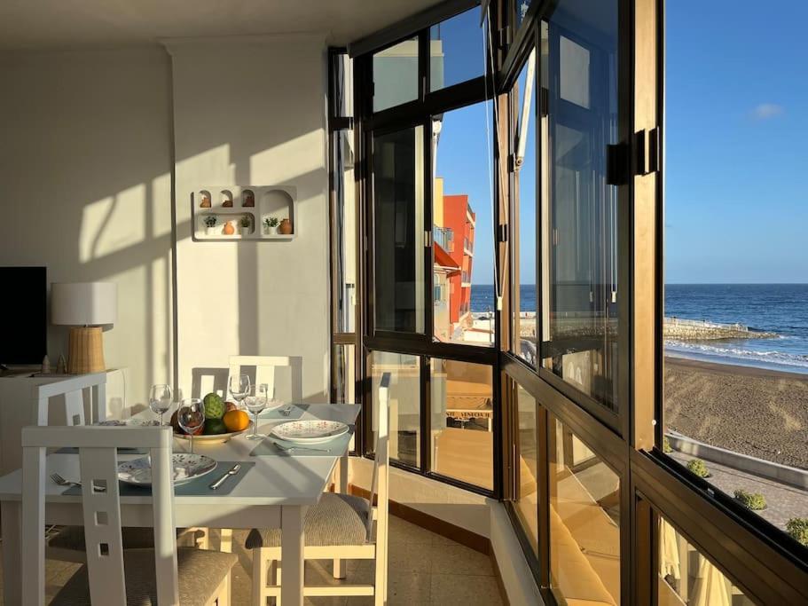 Pieds Dans L'Eau - Vue Sur Mer - Playa De Melenara Exterior foto